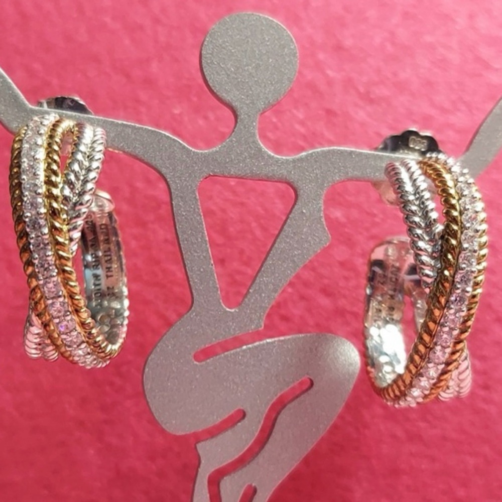 Vtg JUDITH RIPKA Criss Cross CZ Hoop Earrings - Picture 8 of 8